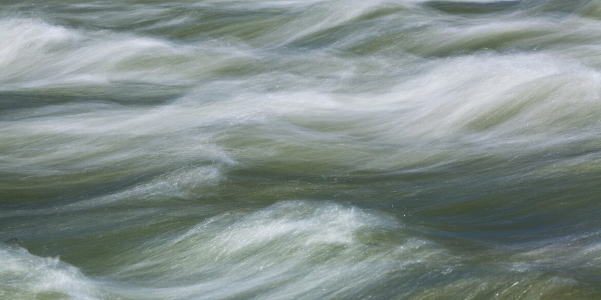 water waves on body of water