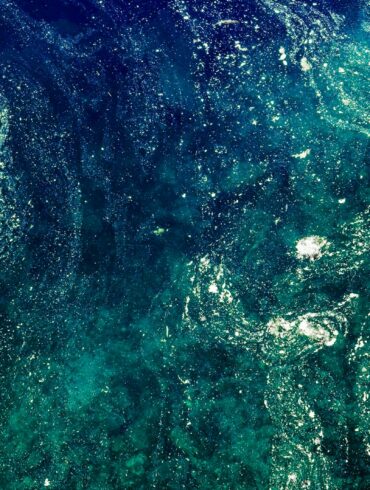 blue and green water waves
