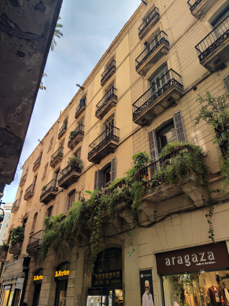 Spain barcelona 18 4